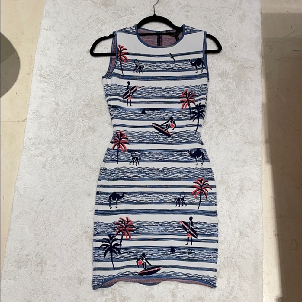 BCBGMAXAZRIA Body Con Cocktail Dress